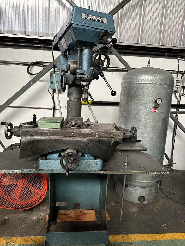 PERCEUSE CINCINNATI MILACRON – Type PF
