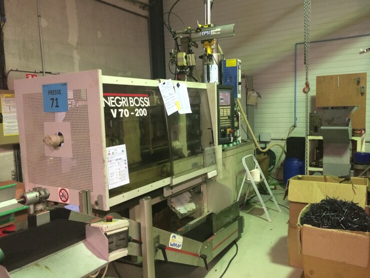 PRESSE A INJECTER NEGRI BOSSI V70-200